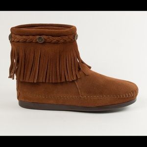 Minnetonka Hi Top Fringe Ankle Boots
